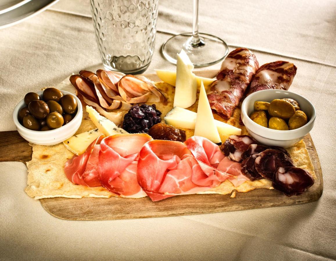 Sardegna Hotel - Suites&Restaurant Cagliari Esterno foto
