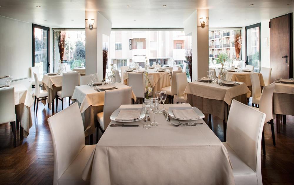 Sardegna Hotel - Suites&Restaurant Cagliari Esterno foto