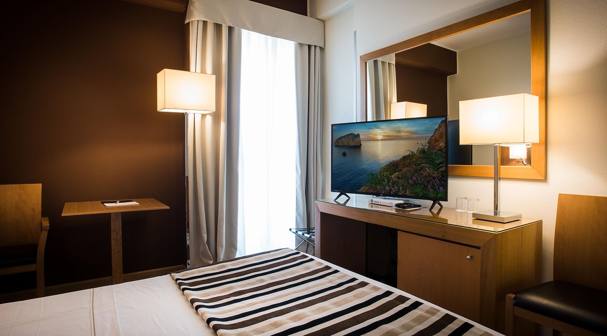 Sardegna Hotel - Suites&Restaurant Cagliari Esterno foto